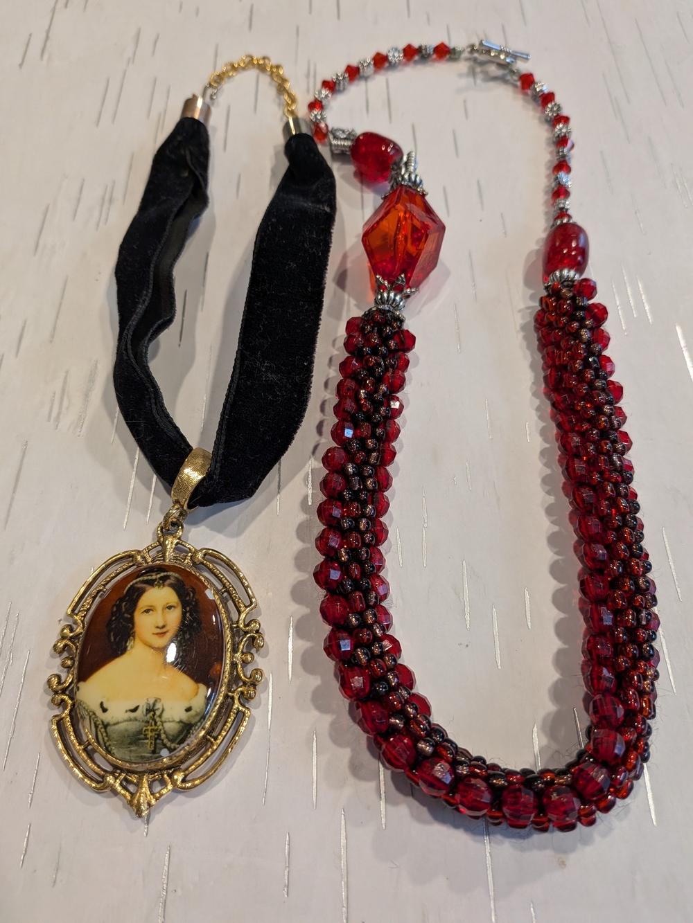 Victorian-Style Red Beaded Pendant Necklace with Velvet Ribbon Set Of 2